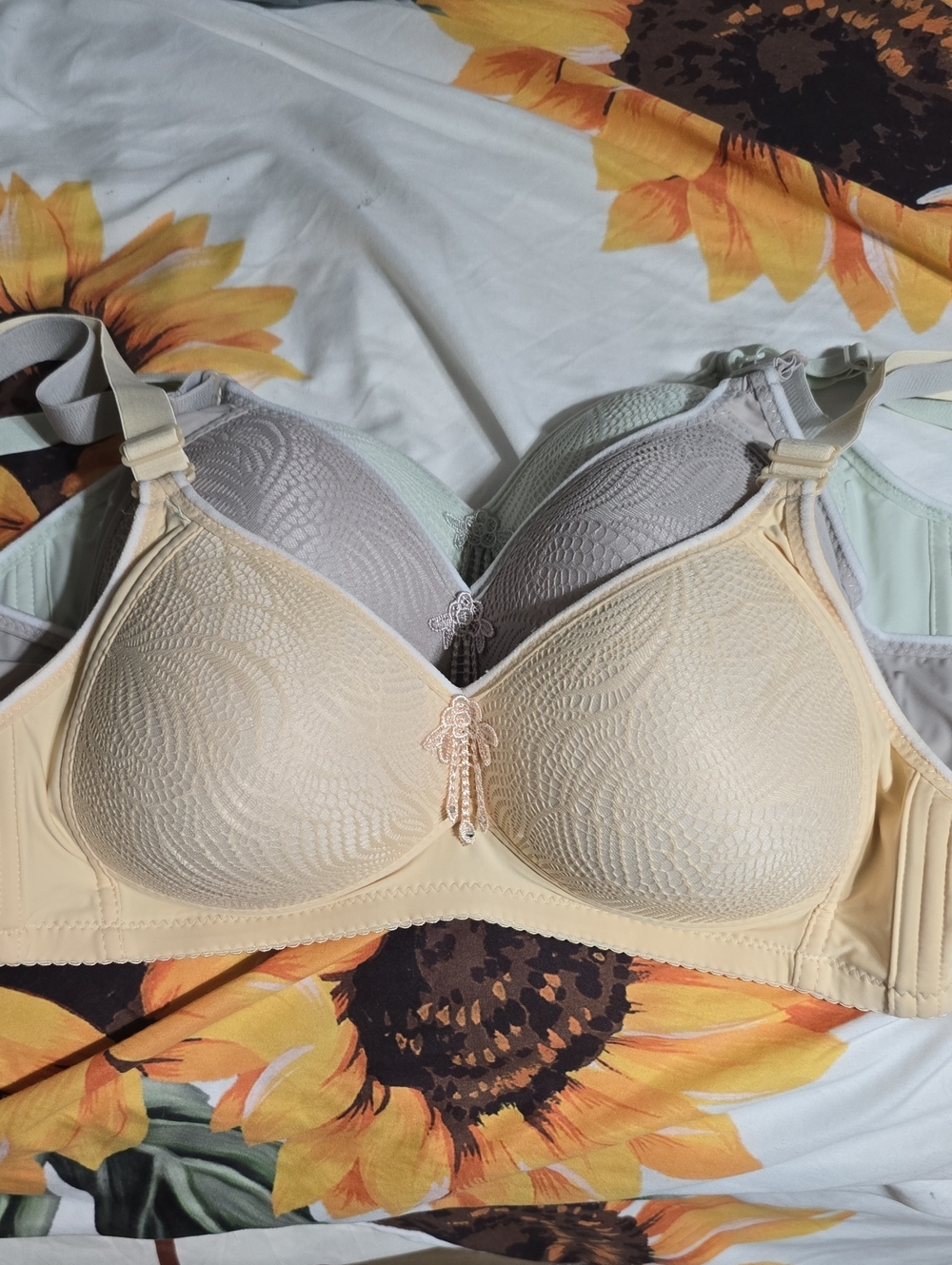 Everyday Seamless Bras